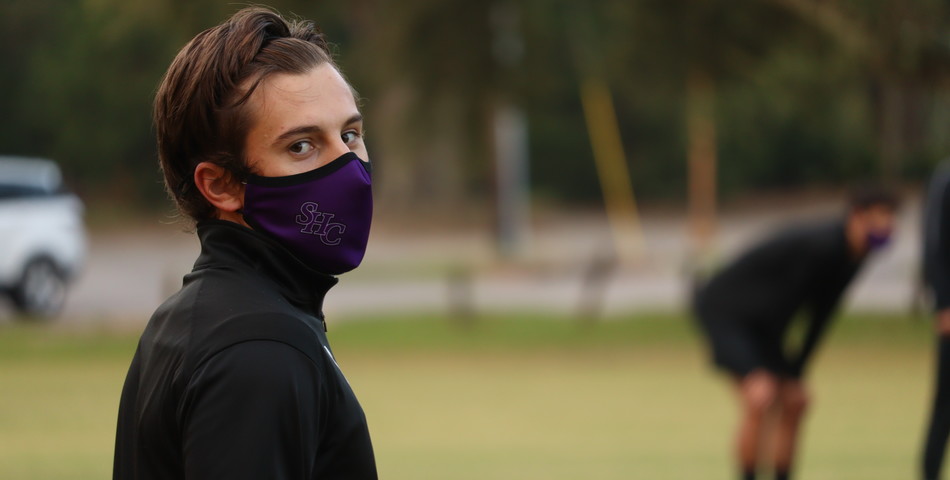 Sacha Ducreux: Men’s Soccer Player Joao Amaral following the new mask guidelines during practice. Photo By: Sacha Ducreux